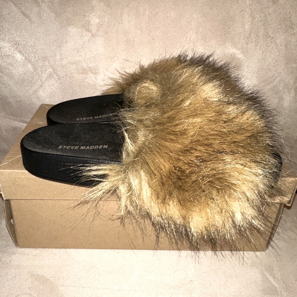 Steve Madden Shaggy Brown Slipper Slides size 9